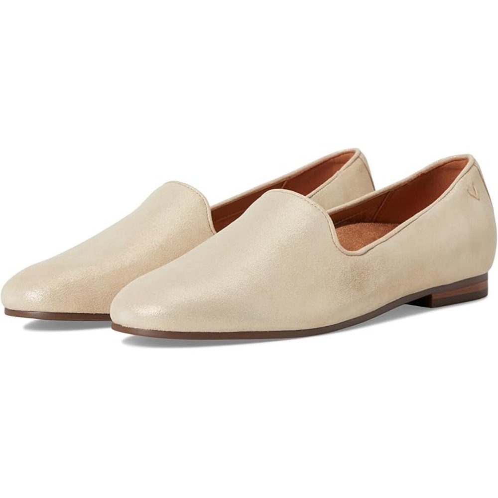 Vionic Cream Flats
